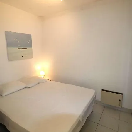 2 Pieces Renove, Rdc, Terrasse 25m², Piscines, A 400m De La Plage, Confort - Fr-1-307-125 * Le Grau-du-Roi