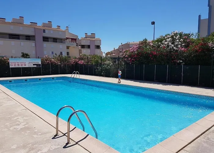 Διαμέρισμα 2 Pieces Renove, Rdc, Terrasse 25m², Piscines, A 400m De La Plage, Confort - Fr-1-307-125 *