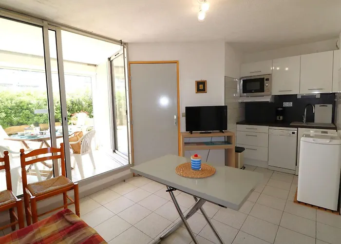 Διαμέρισμα 2 Pieces Renove, Rdc, Terrasse 25m², Piscines, A 400m De La Plage, Confort - Fr-1-307-125